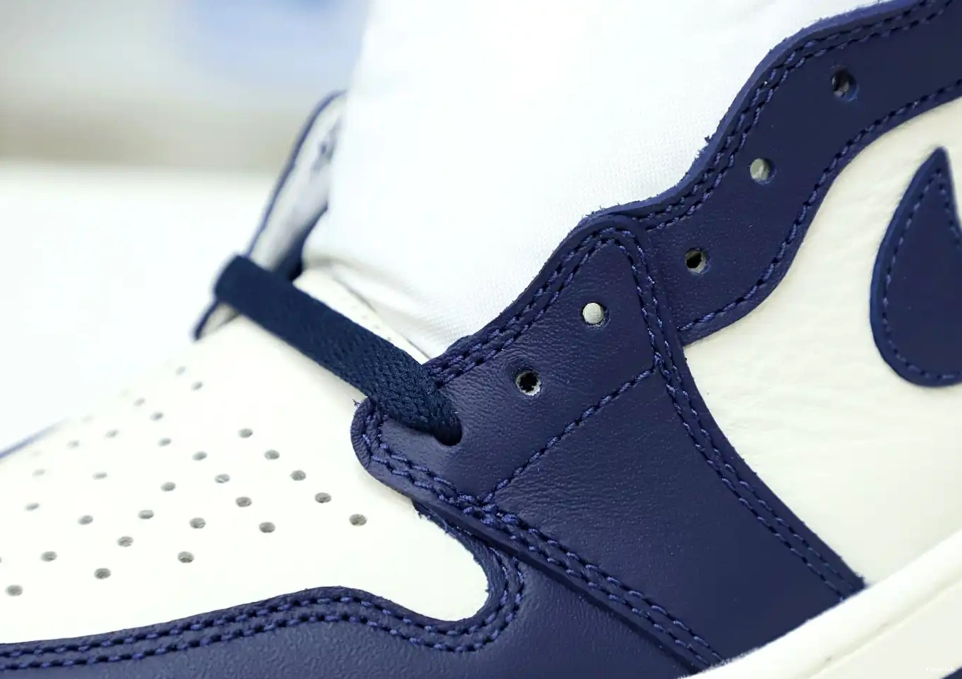 RETRO AIR HIGH 'OBSIDIAN' OG JORDAN 1 0508